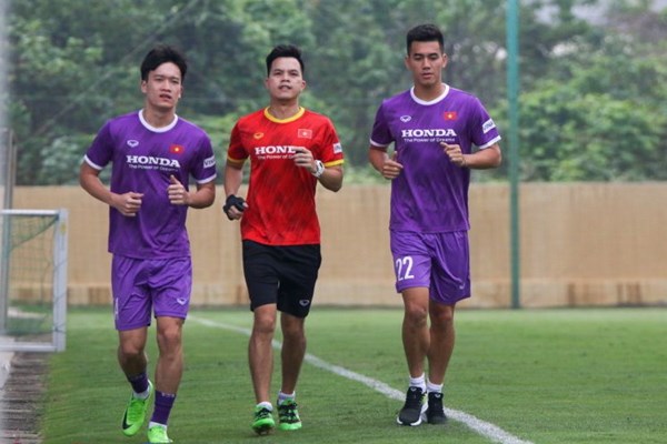 Khuyết chỗ nào, lấp chỗ đó - Anh 1