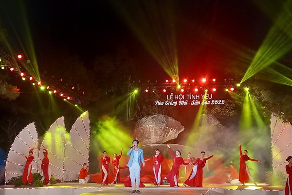 Khai mạc Lễ hội Tình yêu Hòn Trống Mái - Sầm Sơn 2022 - Anh 1