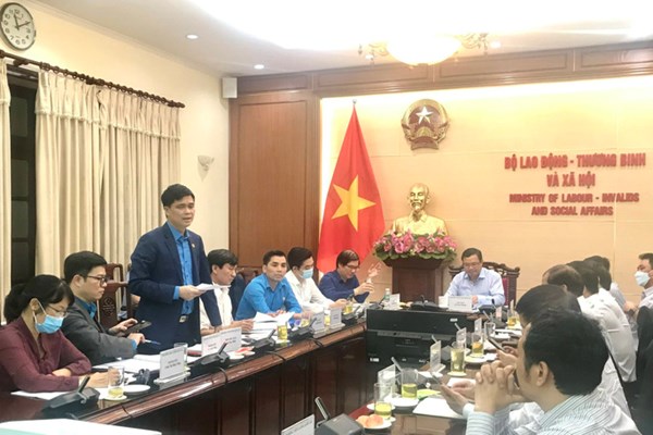 Lương tối thiểu vùng của người lao động được đề xuất tăng từ 180.000 - 260.000 đồng/tháng - Anh 1