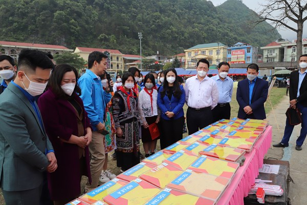Triển lãm tranh, ảnh “ Cực bắc Hà Giang và Biển đảo Việt Nam” - Anh 1