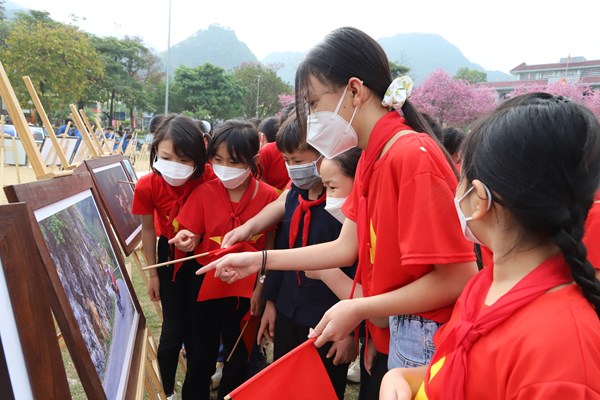 Triển lãm tranh, ảnh “ Cực bắc Hà Giang và Biển đảo Việt Nam” - Anh 4