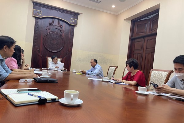 Nhiều sắc màu trong 