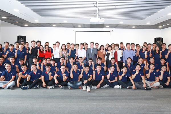 Vingroup khởi động Chương trình Đào tạo Kỹ sư AI năm 2022 - Anh 2