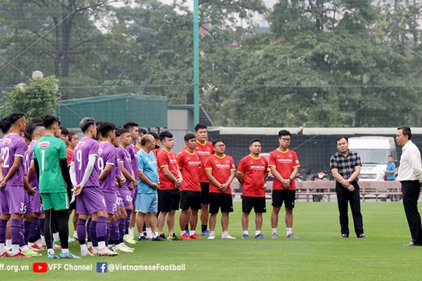 SEA Games 31: Lãnh đạo VFF gặp gỡ, động viên U23 Việt Nam - Anh 1
