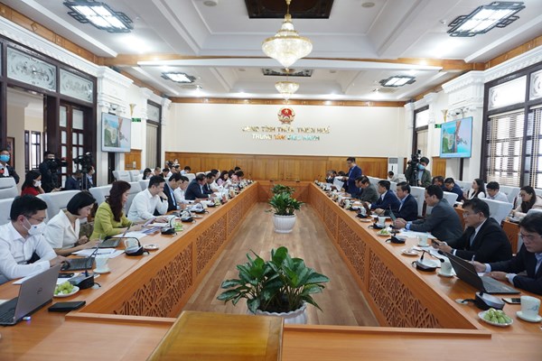 Bộ VHTTDL luôn đồng hành, hỗ trợ Thừa Thiên Huế phát triển văn hóa, thể thao và du lịch - Anh 7