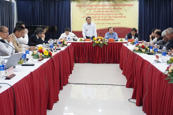 Thay đổi tư duy, đổi mới trong tuyển sinh và đào tạo - Anh 5