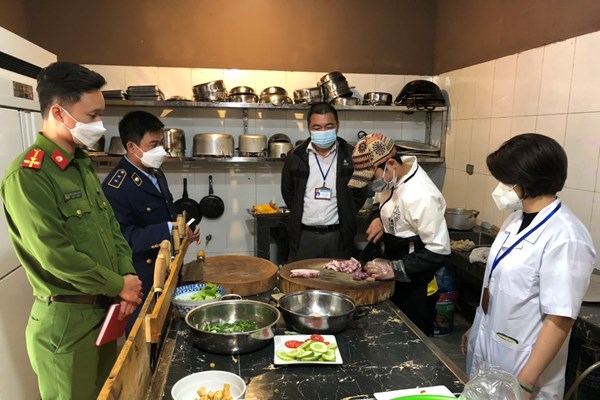 Đảm bảo an toàn vệ sinh thực dịp Lễ hội Chợ Phong lưu Khâu Vai - Anh 1