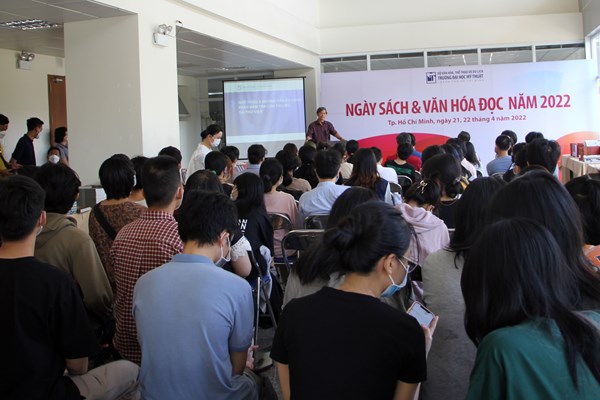 Sách - Niềm đam mê nghệ thuật - Anh 1