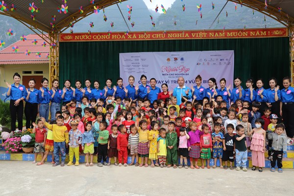 "Người đẹp miền Cao nguyên đá" trải nghiệm tại Mèo Vạc - ảnh 2