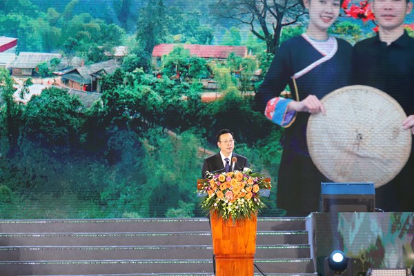 Khai hội Chợ Phong lưu Khâu Vai và đón Bằng xếp hạng Di sản văn hóa phi vật thể quốc gia - Anh 4