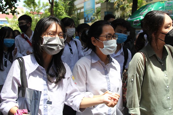 Học sinh cuối cấp THPT: Xếp nguyện vọng xét tuyển thế nào cho phù hợp? - Anh 1