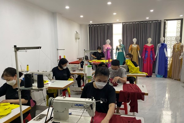 Trang phục biểu diễn tại Lễ khai mạc SEA Games 31: Thể hiện khát vọng Việt Nam vươn cao, vươn xa - Anh 1