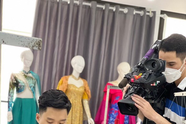 Trang phục biểu diễn tại Lễ khai mạc SEA Games 31: Thể hiện khát vọng Việt Nam vươn cao, vươn xa - Anh 2