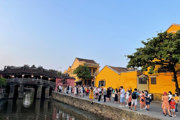 Quảng Nam: Đảm bảo an ninh, an toàn hoạt động du lịch dịp nghỉ lễ 30.4 và 1.5 - Anh 1