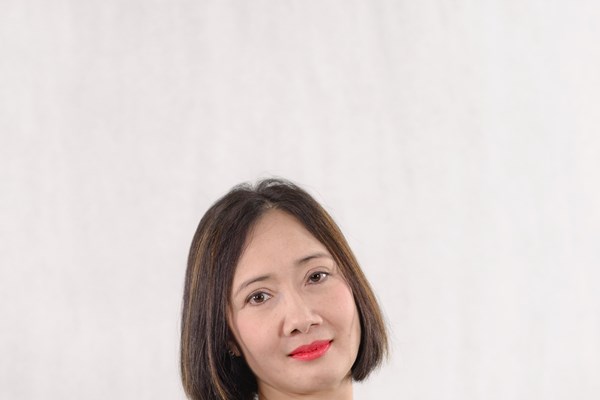 Dịch văn học: Con đường đã sáng hơn - Anh 2