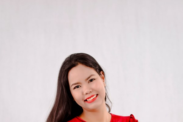 Dịch văn học: Con đường đã sáng hơn - Anh 4
