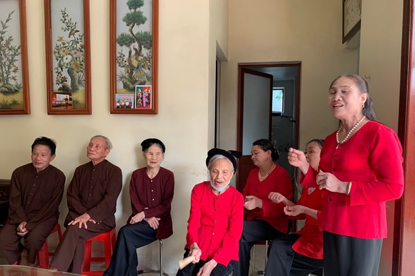 Hát trống quân sẽ là di sản văn hóa cần bảo vệ khẩn cấp - Anh 1