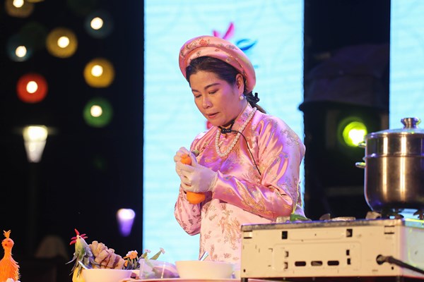 Nhiều món ăn độc đáo tại Ngày hội 