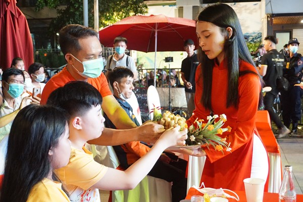 Nhiều món ăn độc đáo tại Ngày hội 