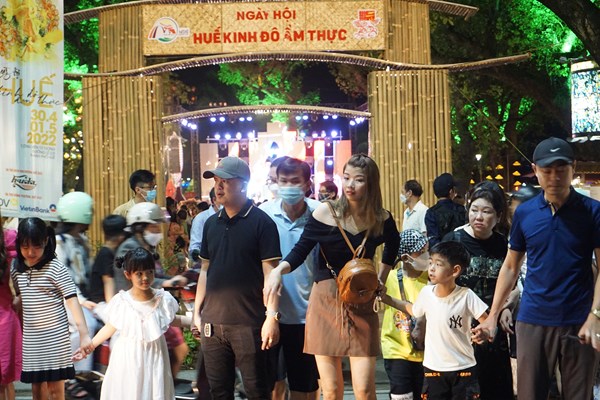 Nhiều món ăn độc đáo tại Ngày hội 
