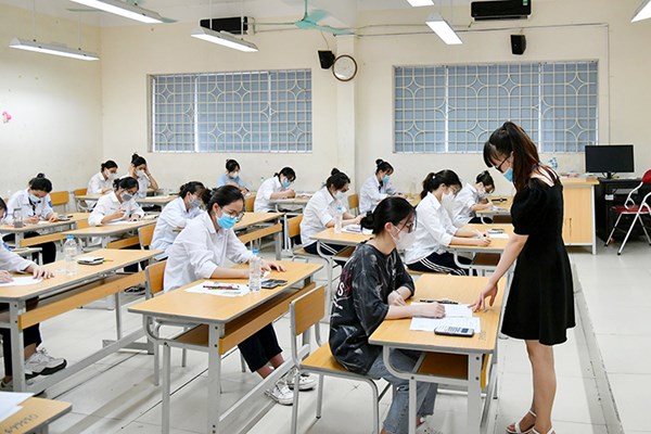 Kỳ thi tốt nghiệp THPT năm 2022: Lần đầu tiên triển khai thực hiện đăng ký dự thi trực tuyến - Anh 1