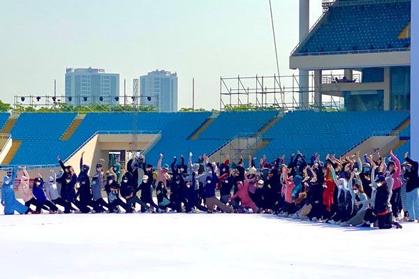 Đội nắng, dồn sức chuẩn bị cho lễ khai mạc SEA Games 31 - Anh 1