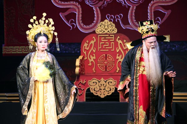 Khán giả thỏa lòng với đêm nghệ thuật “Truyền lửa đam mê” - Anh 5