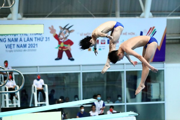 Phương Thế Anh và Nguyễn Tùng Dương mang HCB về cho Việt Nam - Anh 2