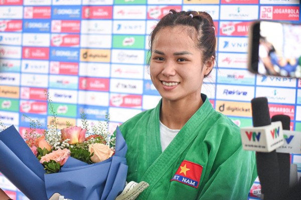 Võ sĩ Kurash Tô Thị Trang mang về HCV đầu tiên cho Đoàn thể thao Việt Nam - Anh 1