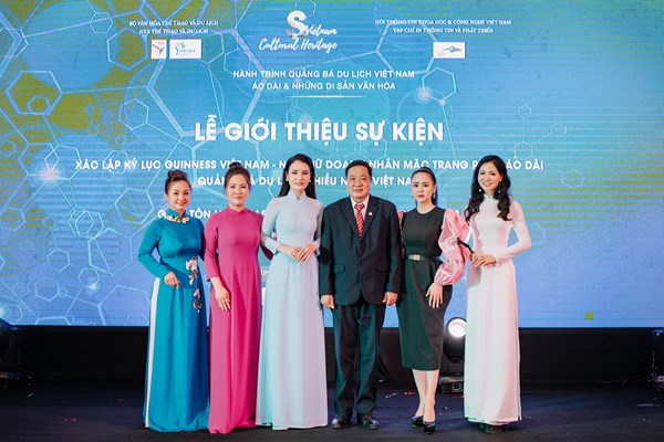 Áo dài quảng bá du lịch - Anh 3