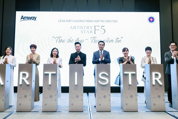 Amway Việt Nam và Trường Cao đẳng Y dược Cộng đồng khởi động Chương trình đào tạo chăm sóc sắc đẹp chuyên sâu - Anh 1