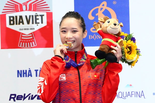 SEA Games 31: Nhung khoanh khac an tuong tai nha thi dau Cau Giay - Anh 4