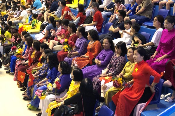 Đánh bại nhà vô địch thế giới, Đặng Ngọc Xuân Thiện giành HCV Thể dục dụng cụ - Anh 6