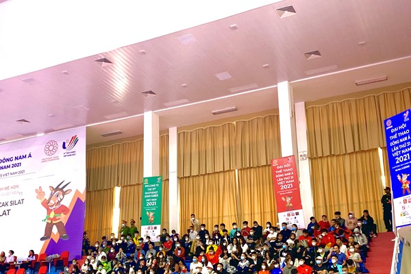 Khán giả Thủ đô “tiếp sức” các VĐV chủ nhà thi đấu chung kết Pencak Silat - Anh 2