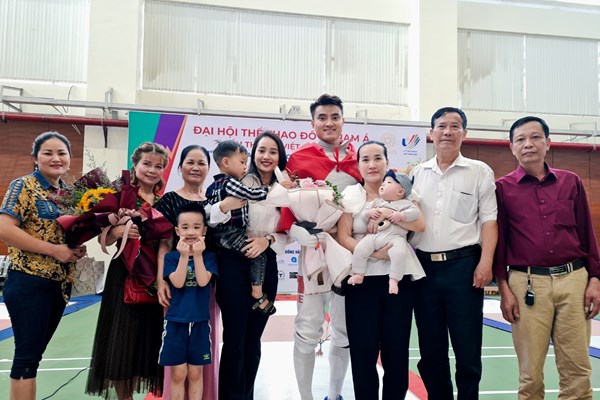 Nhận Bằng khen của Bộ trưởng Bộ VHTTDL, Vũ Thành An đoạt thêm HCV tại SEA Games 31 - Anh 5