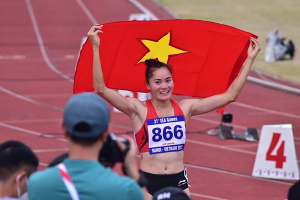 Quách Thị Lan lần đầu tiên giành HCV cá nhân tại SEA Games - Anh 1