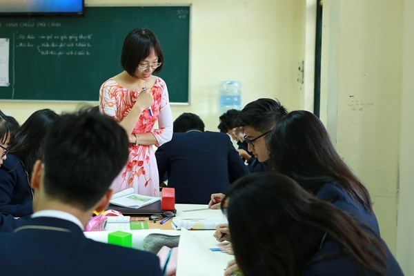 Môn Lịch sử có nên bắt buộc học ở THPT? - Anh 1