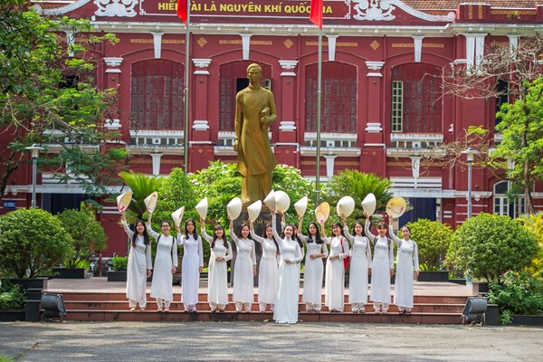 Thăm lại ngôi trường Bác Hồ từng theo học ở Huế - Anh 1