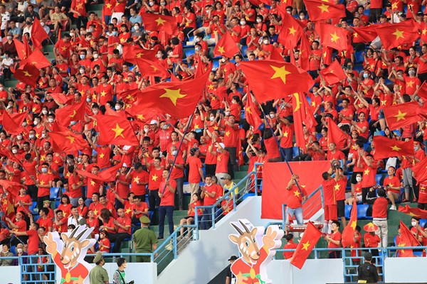 Thắng Myanmar, tuyển nữ Việt Nam vào chung kết SEA Games 31 - Anh 1