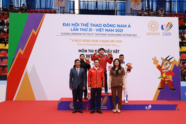 Phó Thủ tướng Vũ Đức Đam: “SEA Games hun đúc thêm tinh thần yêu nước, lòng tự hào dân tộc” - Anh 1