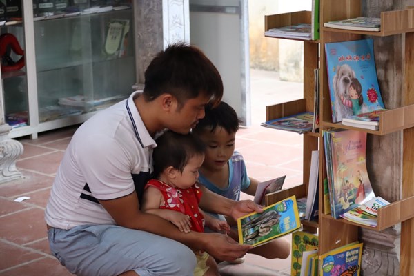 Phát triển văn hóa đọc gắn với xây dựng nông thôn mới và xây dựng xã hội học tập - Anh 2