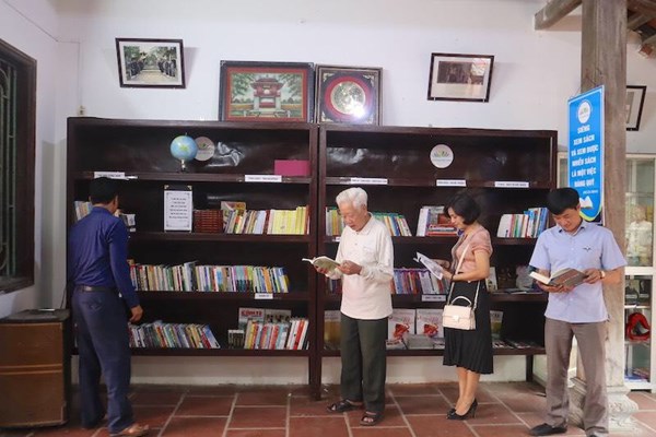 Phát triển văn hóa đọc gắn với xây dựng nông thôn mới và xây dựng xã hội học tập - Anh 3