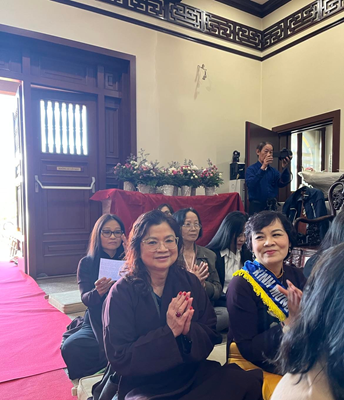 Tình nhân ái và lòng hướng về quê hương của người Việt ở Varsovie - Anh 2