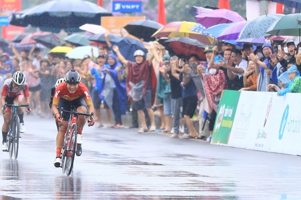 Tay đua vô địch châu Á bảo vệ thành công HCV SEA Games 31 - Anh 1