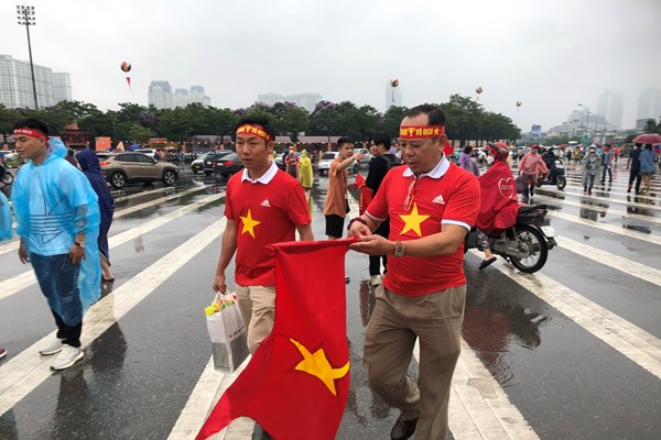 Bùng nổ sân vận động Mỹ Đình trước trận chung kết - Anh 9