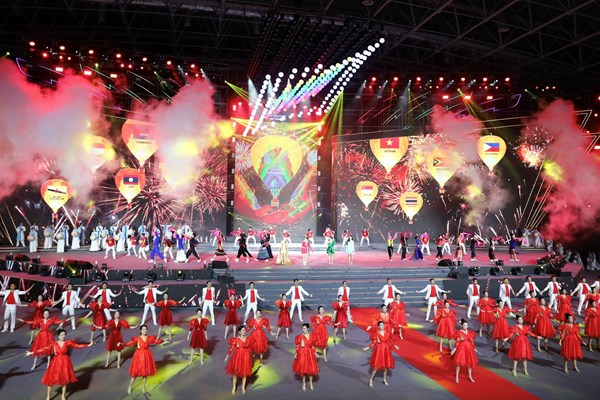 Lễ bế mạc SEA Games 31: Da diết câu Quan họ giã bạn - Anh 12