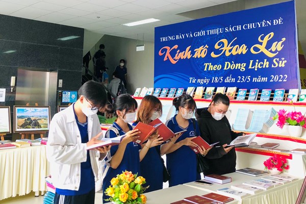 Trên 1.000 lượt người đến với trưng bày và giới thiệu sách “Kinh đô Hoa Lư - Theo dòng lịch sử” - Anh 3