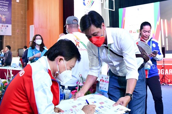 Những người chưa kết thúc SEA Games - Anh 1