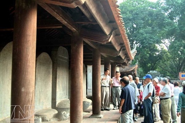 Kiểm kê “cứu” di sản tư liệu có nguy cơ bị hủy hoại - Anh 1