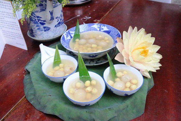 Phát huy giá trị ẩm thực Huế để thúc đẩy du lịch - Anh 2